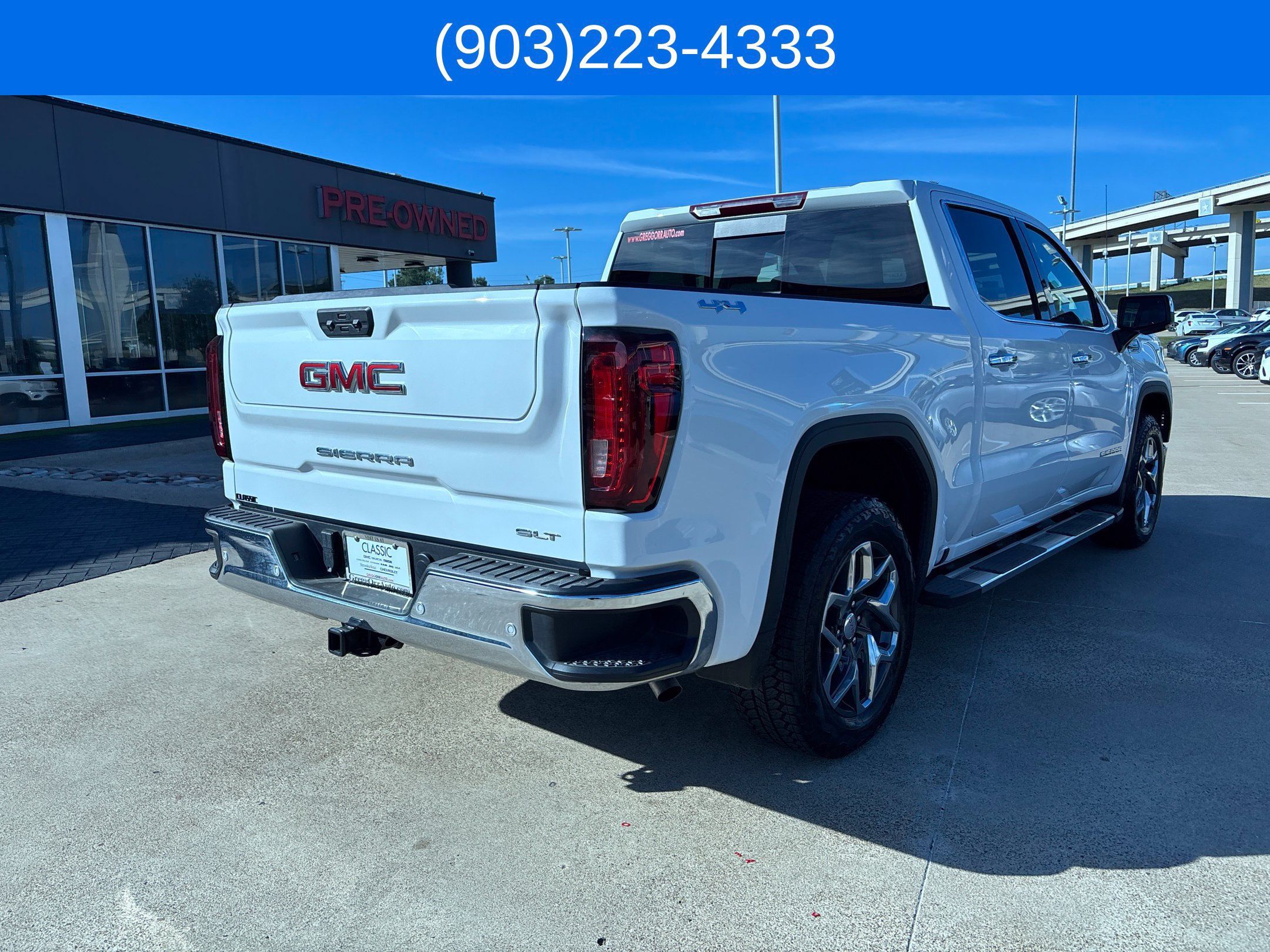 Used 2024 GMC Sierra 1500 SLT w/ SLT Premium Plus Package AWD/4WD image 14