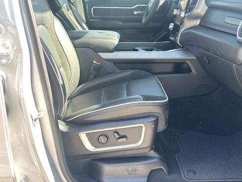Used 2026 RAM 1500 Laramie AWD/4WD image 13