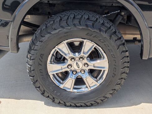 Used 2017 Ford F150 Lariat AWD/4WD image 12