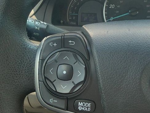Used 2012 Toyota Camry LE FWD image 13