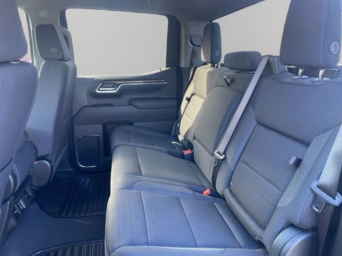New 2026 GMC Sierra 1500 Elevation image 7