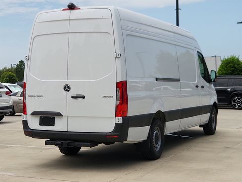 New 2025 Mercedes-Benz Sprinter 2500 image 4