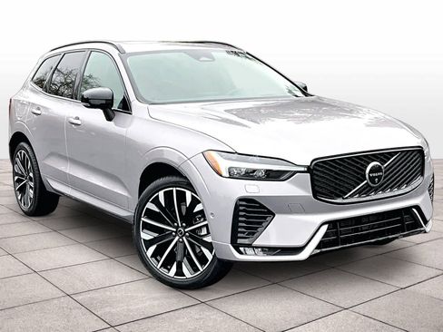 Used 2026 Volvo XC60 B5 Ultra w/ Climate Package image 2