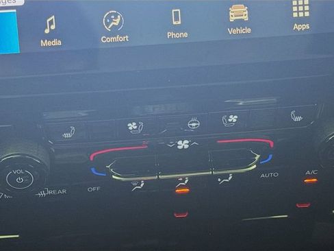 New 2025 Jeep Grand Cherokee Overland w/ Trailer Tow Package image 20