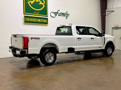Used 2024 Ford F250 XL w/ FX4 Off-Road Package AWD/4WD image 9