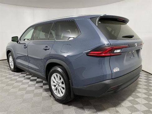 Certified 2025 Toyota Grand Highlander AWD image 5