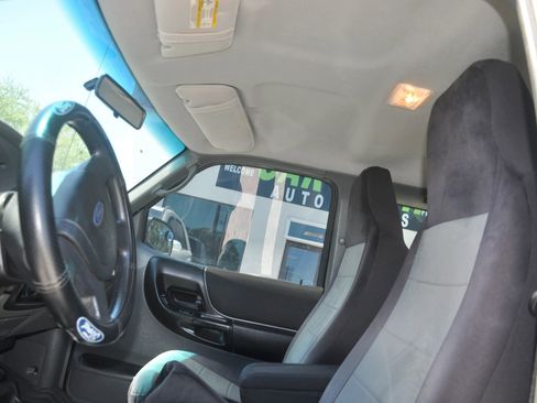 Used 2005 Ford Ranger XLT image 38