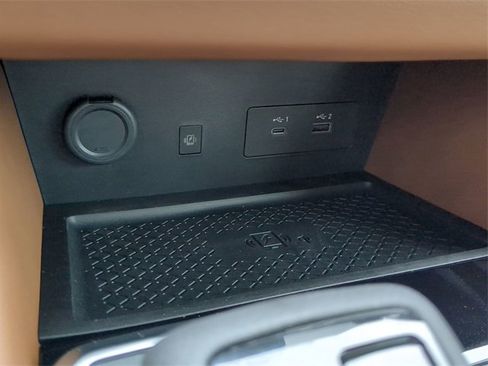 New 2025 Nissan Pathfinder Platinum w/ Black Appearance Package image 22