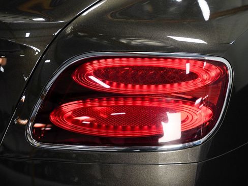 Used 2017 Bentley Continental GT Speed image 19