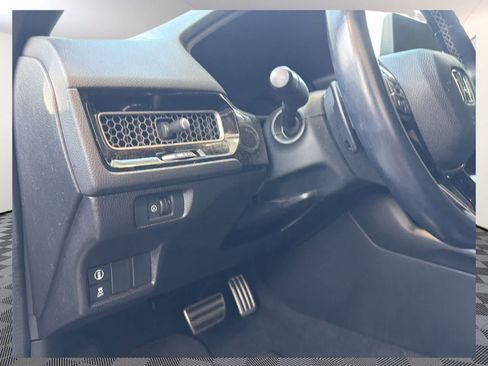 Used 2022 Honda Civic Sport image 8