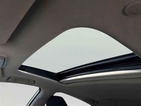 Certified 2024 Honda Accord EX image 22