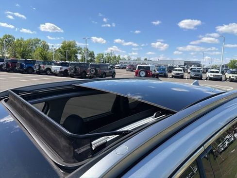Used 2019 Hyundai Santa Fe Limited FWD image 21