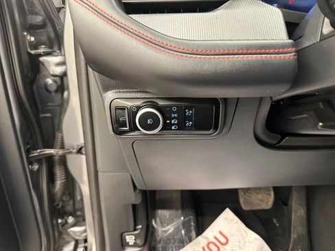 Certified 2025 Ford Explorer ST-Line w/ ST-Line Street Pack image 22