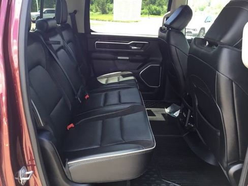 Used 2022 RAM 1500 Laramie AWD/4WD image 15