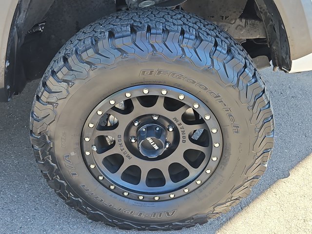 Used 2020 Toyota Tacoma TRD Off-Road w/ Technology Package AWD/4WD image 27