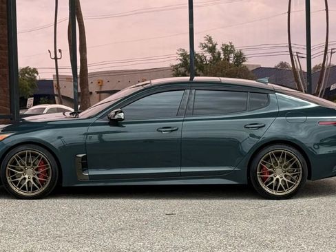 Used 2022 Kia Stinger GT1 image 4