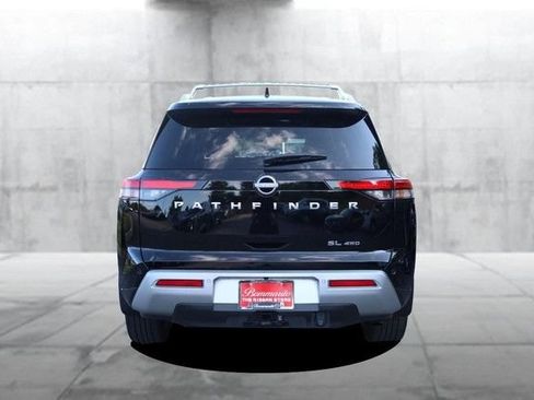 Certified 2025 Nissan Pathfinder SL w/ SL Premium Package AWD/4WD image 6