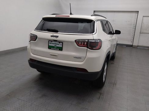 Used 2021 Jeep Compass Latitude FWD image 7