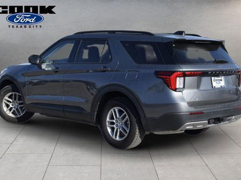 New 2026 Ford Explorer Active w/ Active Comfort Package RWD image 4