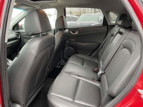 Certified 2022 Hyundai Kona Limited image 9