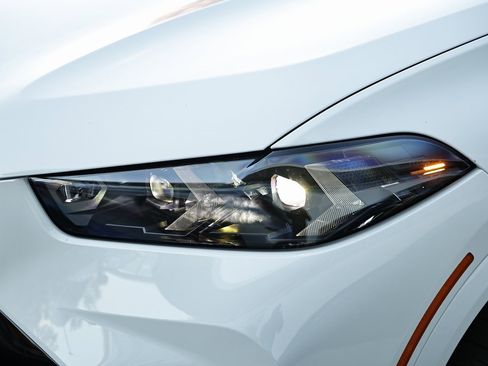 New 2026 BMW X5 sDrive40i image 12