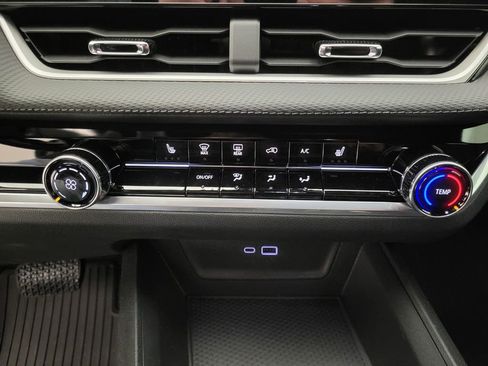 New 2026 Chevrolet Equinox LT w/ LPO, Floor Liner Package image 6