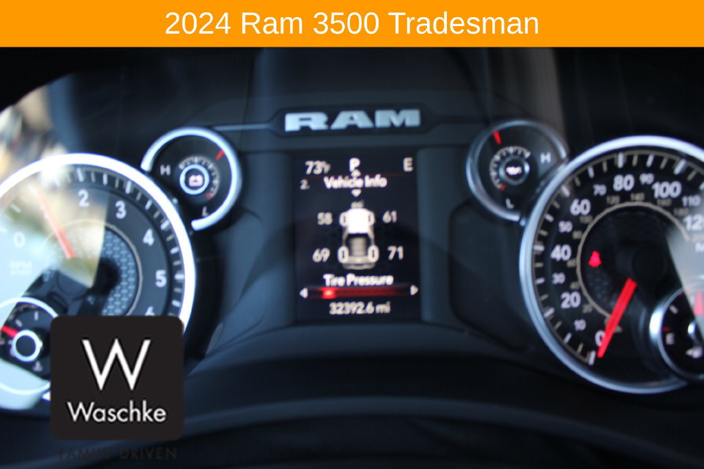 Used 2024 RAM 3500 Tradesman w/ Snow Chief Group AWD/4WD image 31