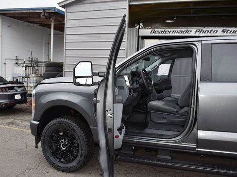 New 2026 Ford F250 XLT w/ XLT Premium Package image 22