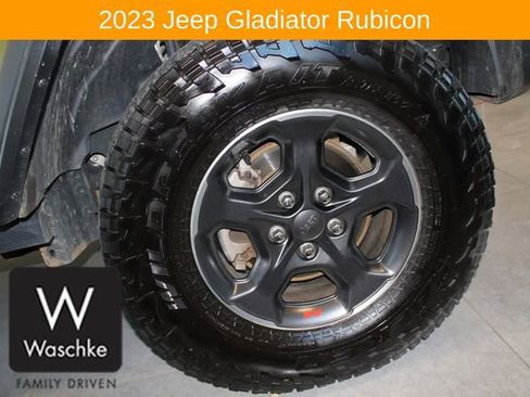 Used 2023 Jeep Gladiator Rubicon w/ LED Lighting Group image 14
