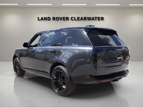 New 2026 Land Rover Range Rover Long Wheelbase Autobiography image 3
