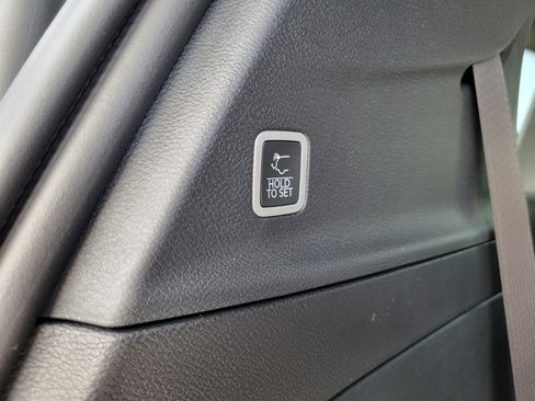 New 2027 Chrysler Pacifica Select AWD/4WD image 20