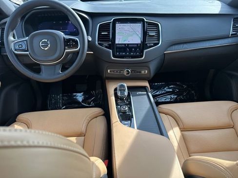 Certified 2024 Volvo XC90 B6 Ultimate w/ Protection Package AWD/4WD image 17