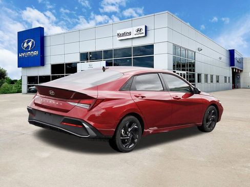 Certified 2026 Hyundai Elantra Sport FWD image 5