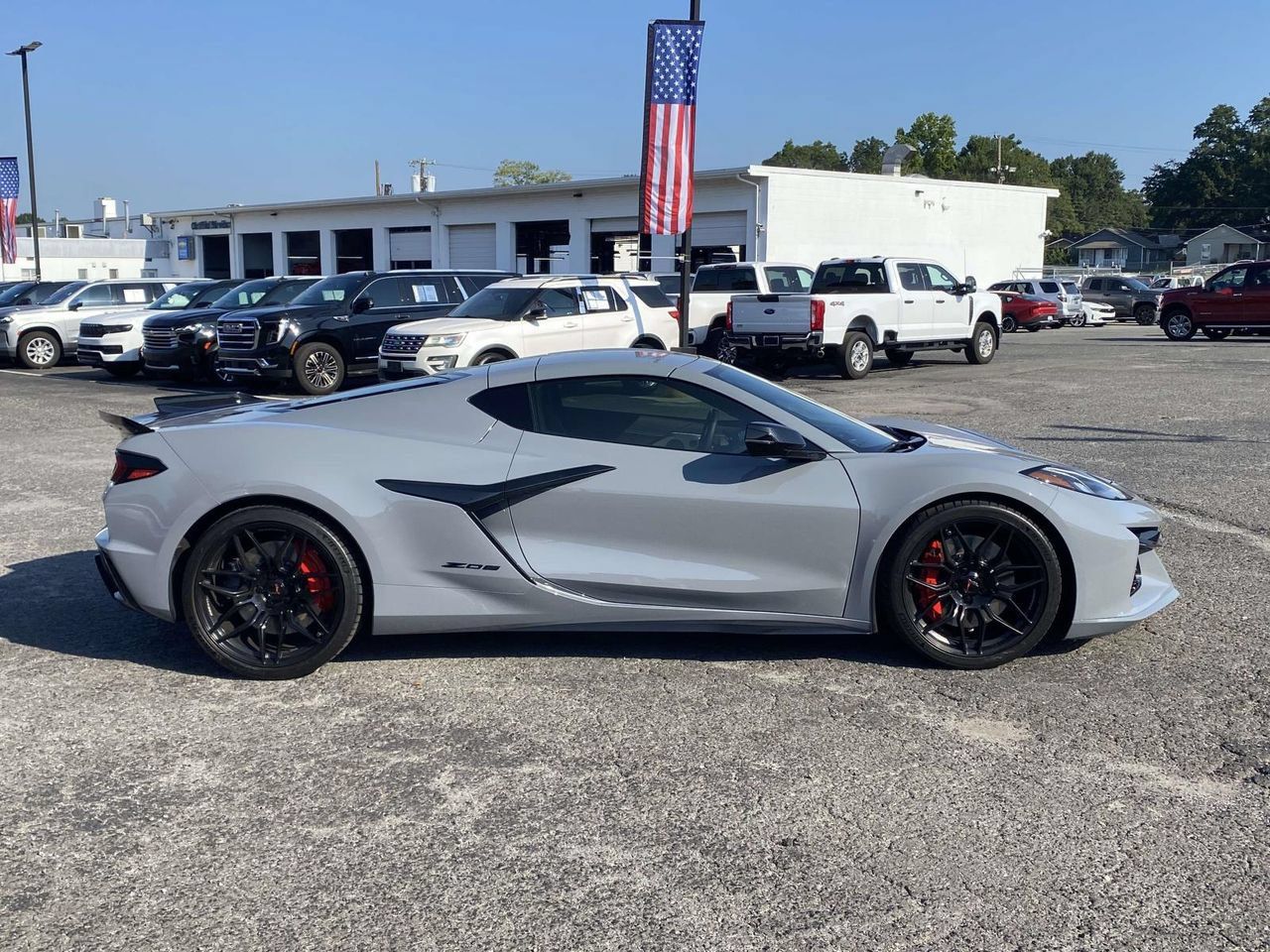 Used 2025 Chevrolet Corvette Z06 RWD image 10