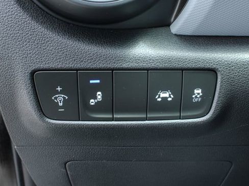 Used 2020 Hyundai Kona Limited AWD/4WD image 15