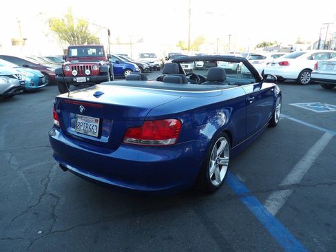Used 2008 BMW 128i Convertible image 3