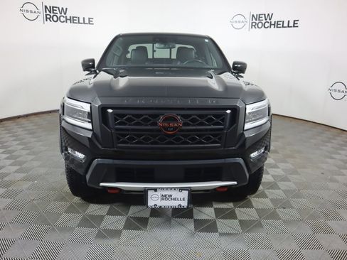 Used 2022 Nissan Frontier PRO-4X w/ Pro-4X Premium Package AWD/4WD image 2