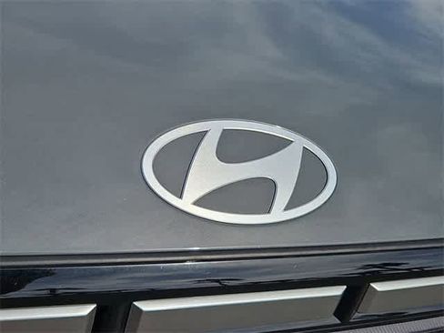 Certified 2024 Hyundai Santa Fe SEL image 11