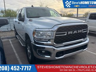 Used 2024 RAM 2500 Big Horn video 1