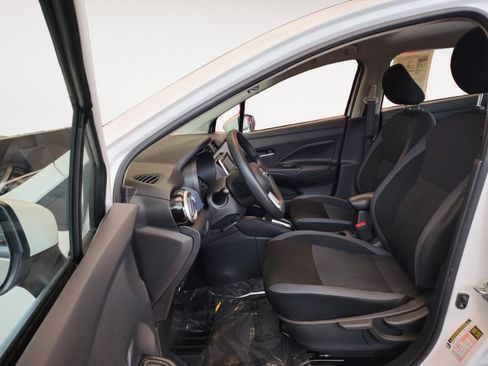 Used 2024 Nissan Versa SV FWD image 22