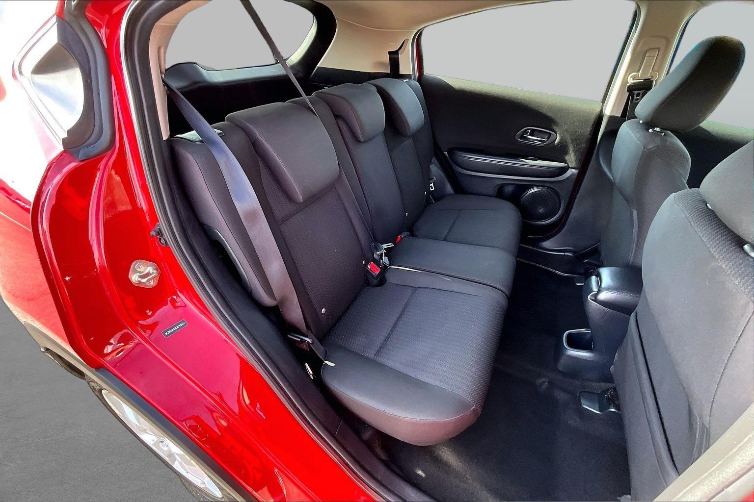 Used 2016 Honda HR-V LX image 26