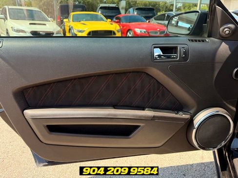 Used 2013 Ford Mustang GT Premium RWD image 21