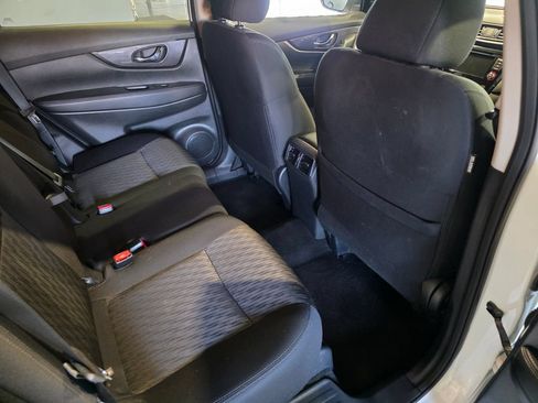 Used 2020 Nissan Rogue SV AWD/4WD image 22