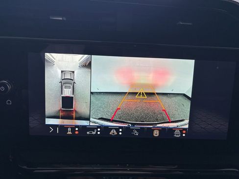 Used 2026 GMC Sierra 1500 AT4 w/ AT4 Premium Package image 22