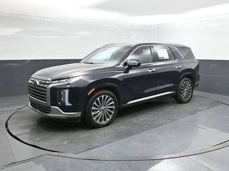 Used 2024 Hyundai Palisade Calligraphy video 1