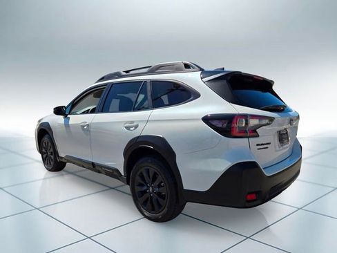 Used 2024 Subaru Outback Onyx Edition AWD/4WD image 8