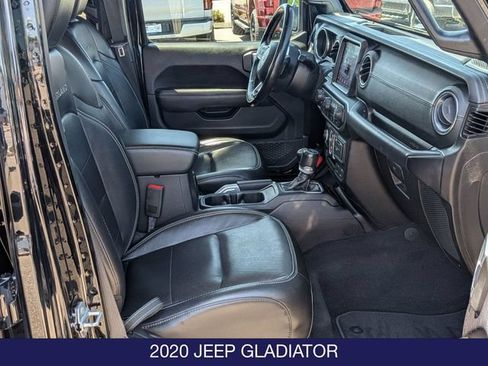Used 2020 Jeep Gladiator Overland AWD/4WD image 27