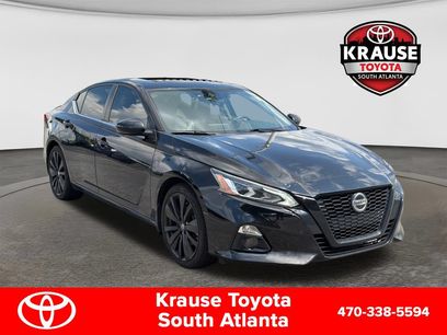 Used 2022 Nissan Altima 2.5 SR w/ Midnight Edition Package