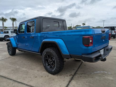 New 2026 Jeep Gladiator Sport AWD/4WD image 6