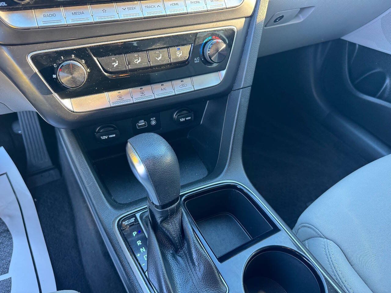 Used 2019 Hyundai Sonata SE FWD image 12